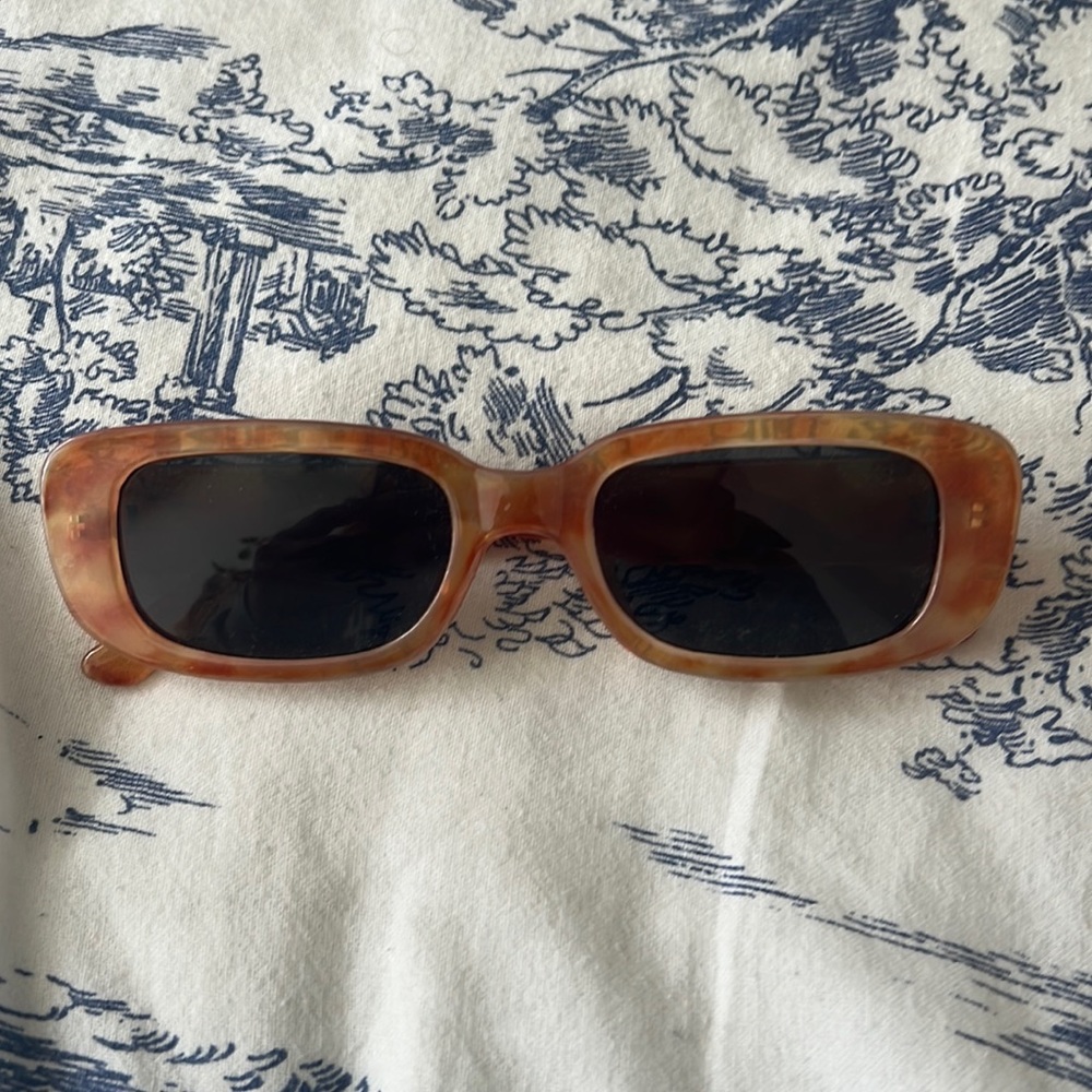 Urban outfitters sunglasses